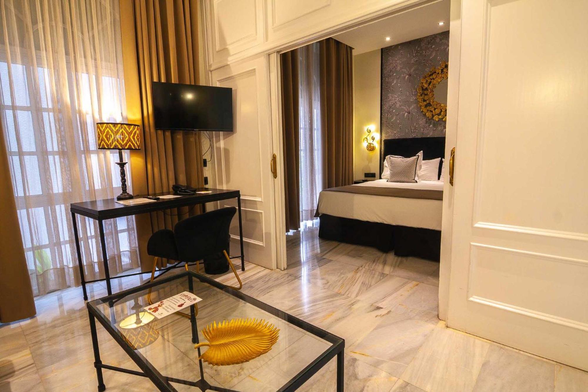 Junior Suite,1729989519:JPEG